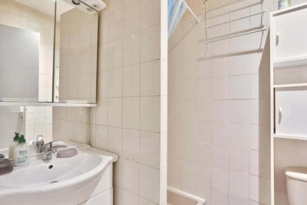 Appartement Design Champ De Mars, 2 Pieces Quartier Tour Eiffel Paris Luaran gambar